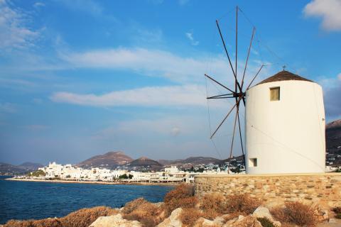 ΠΑΡΟΣ
